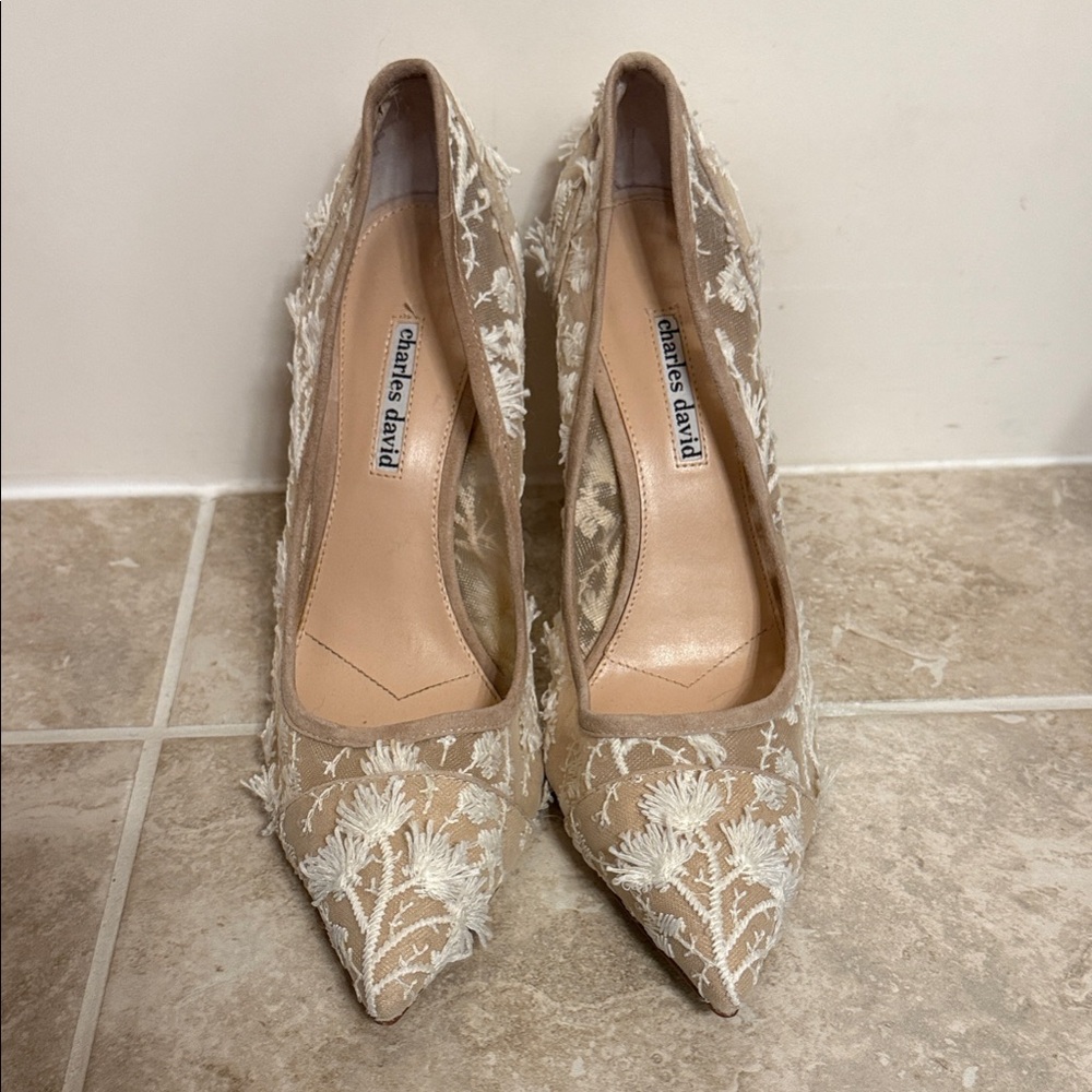 Charles David Tan and White Floral Heels size 11